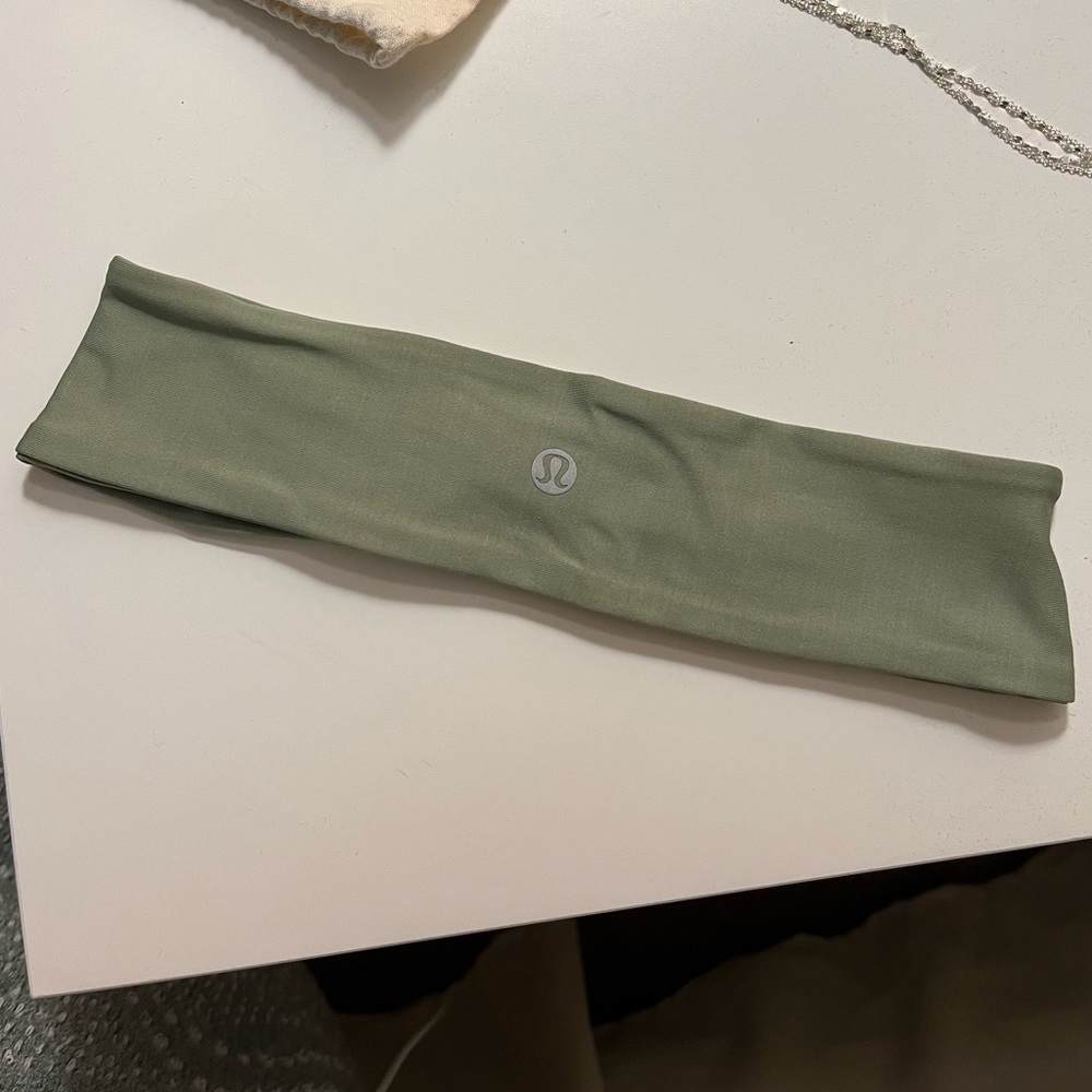 Lululemon Women’s Fly Away Tamer Headband Sage Green